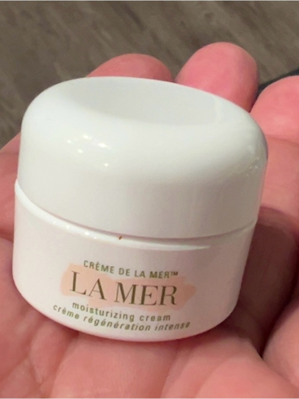 La Mer restorative cream jar